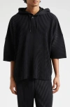 ISSEY MIYAKE HOMME PLISSÉ ISSEY MIYAKE MC JUNE PLEATED HOODIE