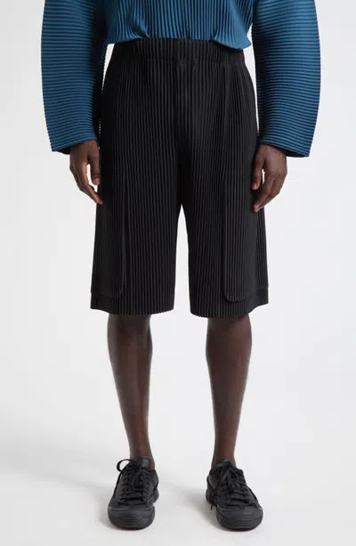 Issey Miyake Homme Plissé  Monthly Colors September Pleated Cargo Shorts In Black