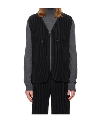 Issey Miyake Homme Plissé  Quarry Vest In Black