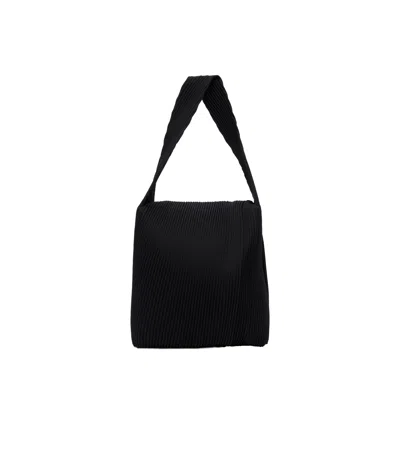 ISSEY MIYAKE HOMME PLISSÉ ISSEY MIYAKE ROUNDED SQUARE SHOULDER BAG