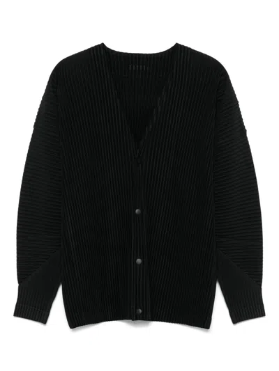 ISSEY MIYAKE HOMME PLISSE' ISSEY MIYAKE V-NECKED PLEATED T-SHIRT