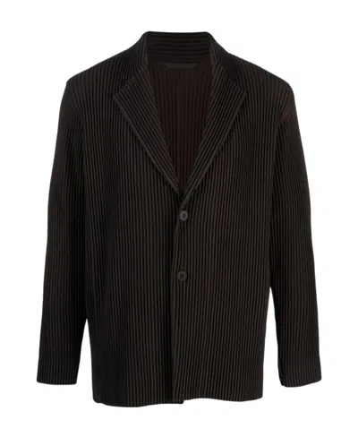 Issey Miyake Kersey Pleated Blazer In Black