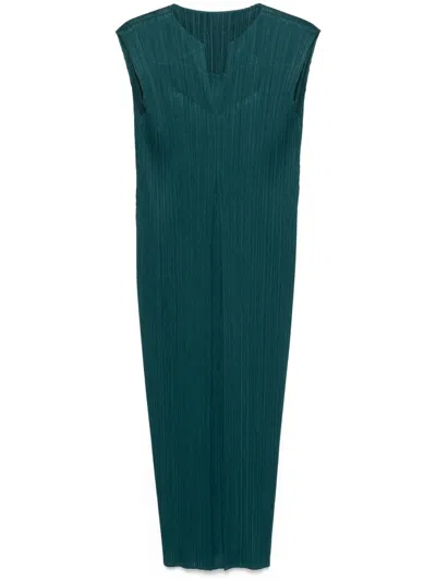 Issey Miyake Knife-pleated Midi Dress In Green