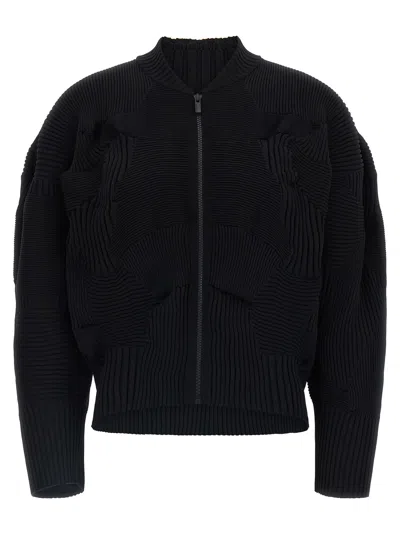Issey Miyake Kone Kone Cardigan In Black