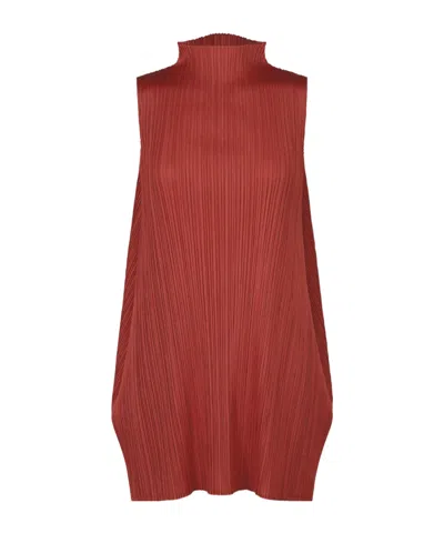 Issey Miyake Lamp Shade In Red