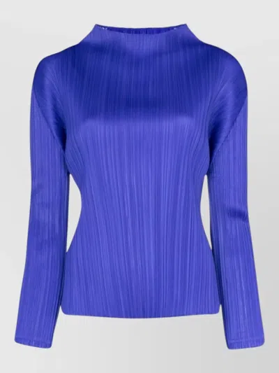 Issey Miyake Long Sleeve Crew Neck Textured Top In Blue
