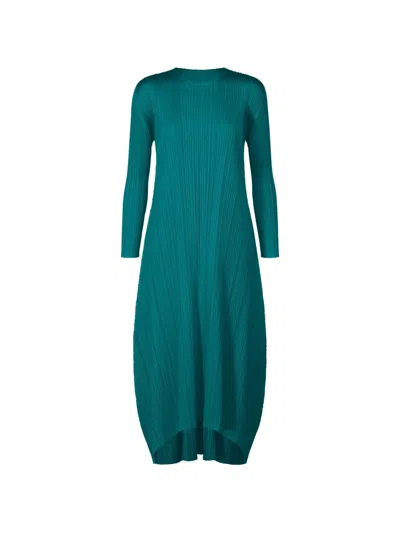 Issey Miyake Long-sleeved Pleated Midi Dress In Green
