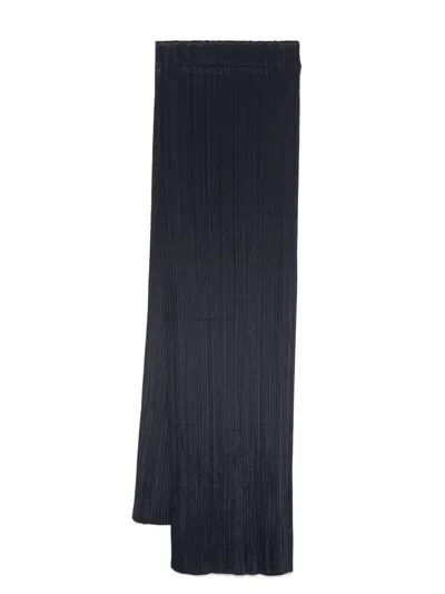 Issey Miyake Madame-t August Scarf In Blue