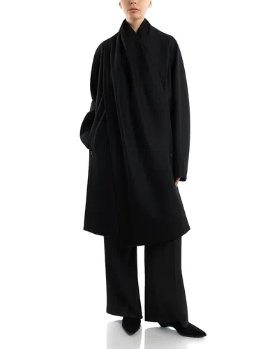 Issey Miyake Manner Coat In Black