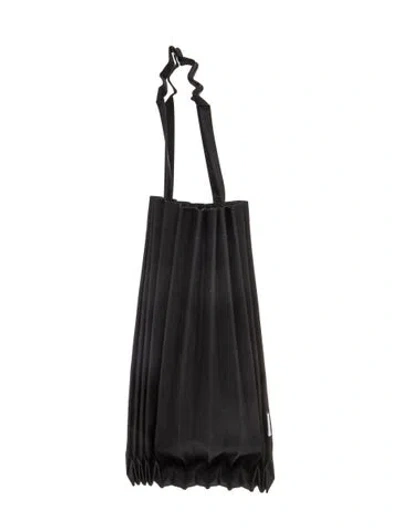 Pre-owned Issey Miyake Me Canvas Top Handle Bag In Black