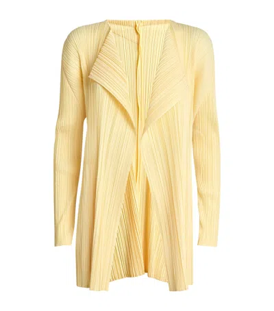 Issey Miyake Mellow Pleats Coat In Yellow