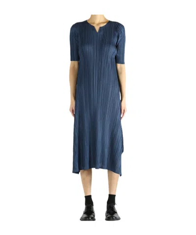 Issey Miyake Mellow Pleats Dress In Blue