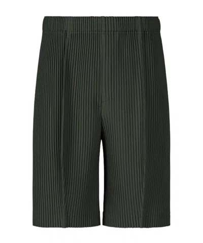 Issey Miyake Monthly Colors : August  Shorts In Green