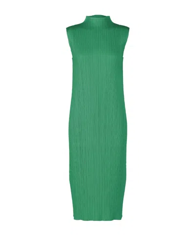 Issey Miyake Monthly Colors : July  Dress In Fresh Green