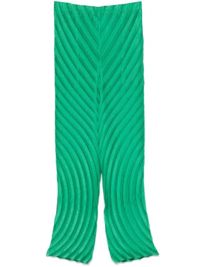 Issey Miyake Nuance Pleats Solid Trousers In Green