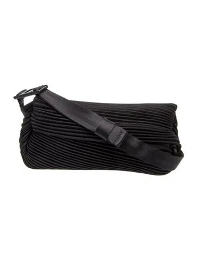 Pre-owned Issey Miyake Nylon Shoulder Bag In Black