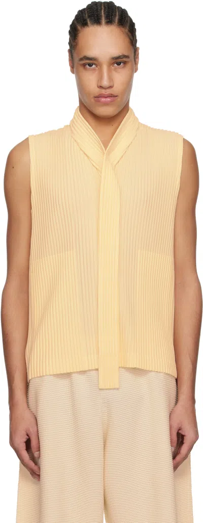 Issey Miyake Off-white Turbine Vest In 02-milk White