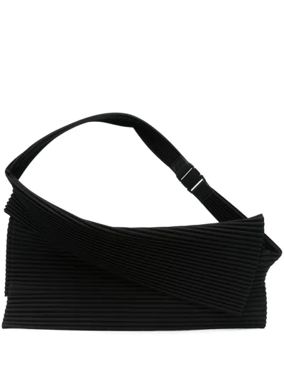 Issey Miyake Overlap Shoulder Bag In Black