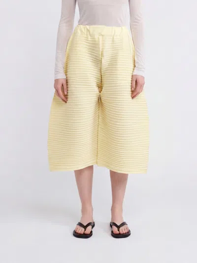 Issey Miyake 'corrugated Knit' Pants In White