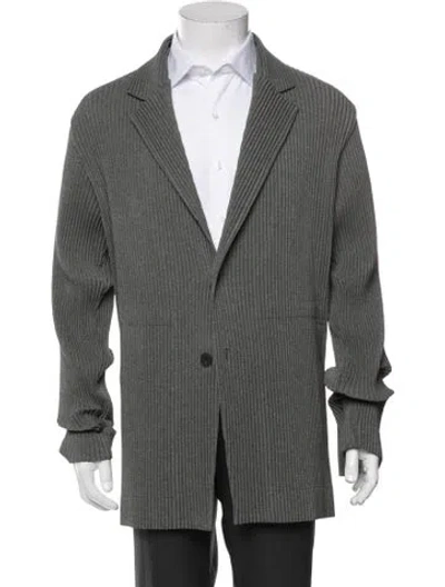 Pre-owned Issey Miyake Peacoat In Green