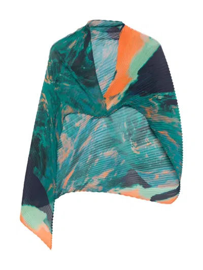 Issey Miyake Pleated Abstract-print Scarf In Green