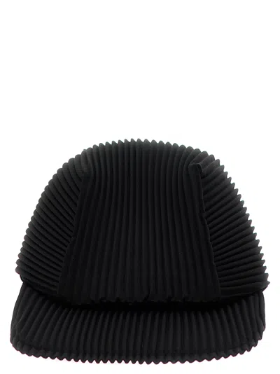 ISSEY MIYAKE PLEATED BASEBALL CAP
