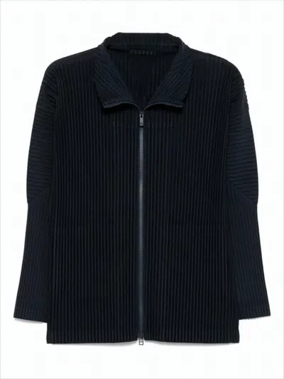 Issey Miyake Pleated Black Jacket With Structured Silhouette
