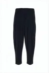Issey Miyake Pleated Black Jogger Pants With Elastic Waistband In Blue
