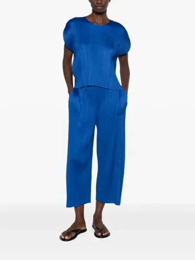 Issey Miyake Pleated Cropped Trousers In Blue