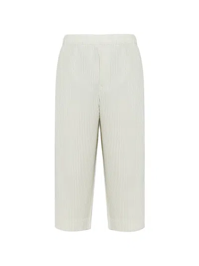 Issey Miyake Pleated Cropped Trousers In Green