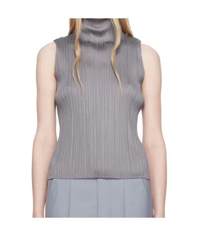 ISSEY MIYAKE BASICS PLEATED SLEEVELESS TOP