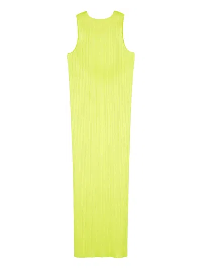 Issey Miyake Sleeveless Technical-pleated Midi Dress In Yellow