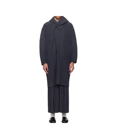 Issey Miyake Pleated Long-sleeved Coat In Black