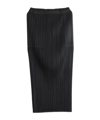 Issey Miyake Pleated Midi Skirt In Black