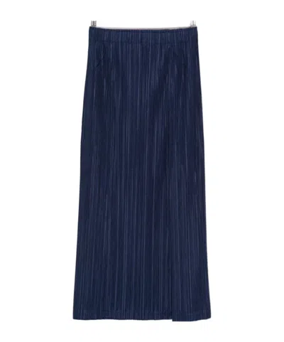 Issey Miyake Pleated Midi Skirt In Blue