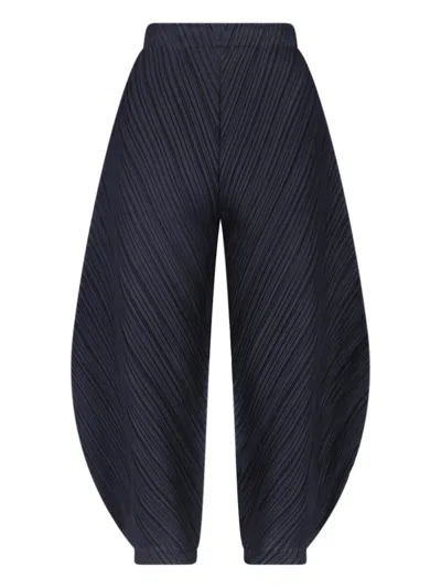 Issey Miyake Pleated Round Pants In Blue
