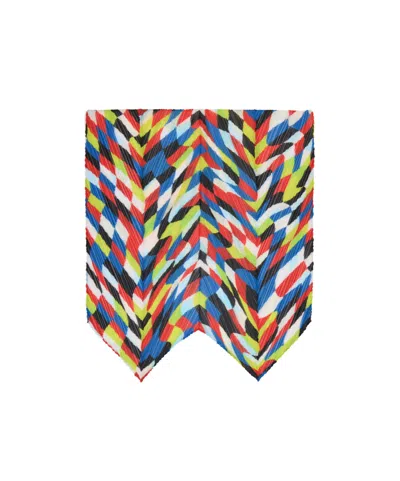 ISSEY MIYAKE PLEATED SCARF