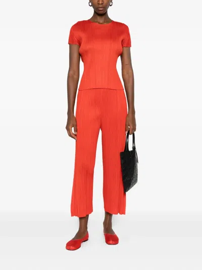 Issey Miyake Pleated Short-sleeve Top In Red