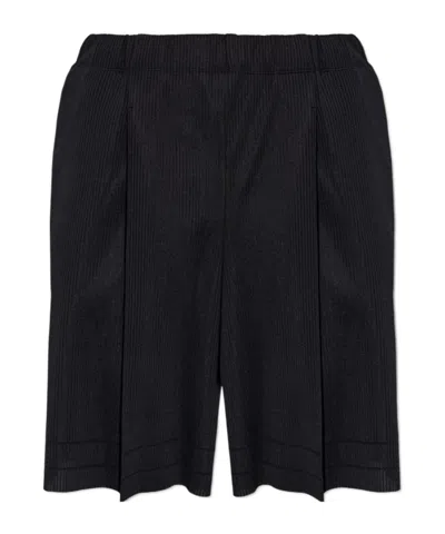 Issey Miyake Pleated Shorts In Black