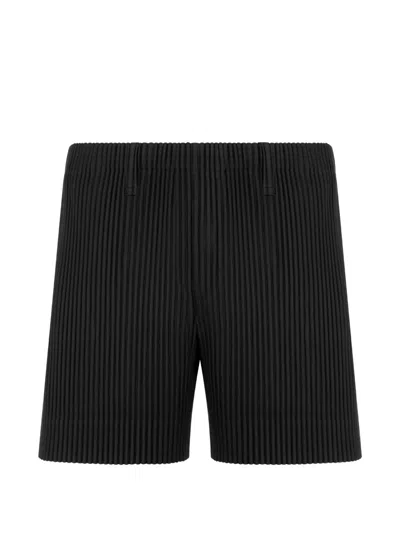 Issey Miyake Pleated Shorts In Black