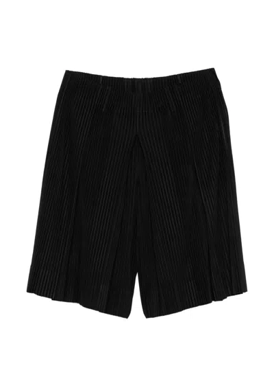Issey Miyake Pleated Shorts In Black