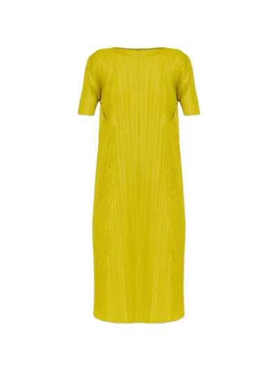 Issey Miyake Pleated Short-sleeved Midi Dress In Yellow