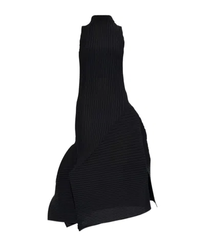 ISSEY MIYAKE ISSEY MIYAKE PLEATED SLEEVELESS ASYMMETRIC DRESS