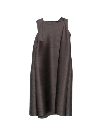 Issey Miyake Pleated Sleeveless Dress In Brown