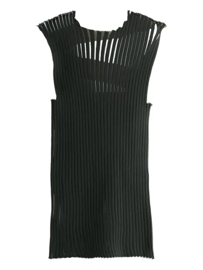 Issey Miyake Pleated Sleeveless Top In Black