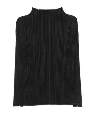 Issey Miyake Pleated T-shirt In Black