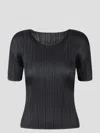 Issey Miyake Pleated T-shirt In Black