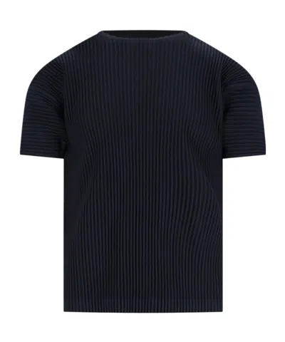Issey Miyake Basics T-shirt In Black