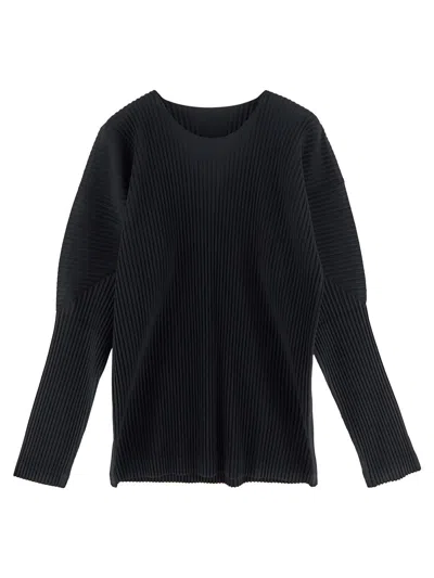 Issey Miyake Pleated T-shirt In Black