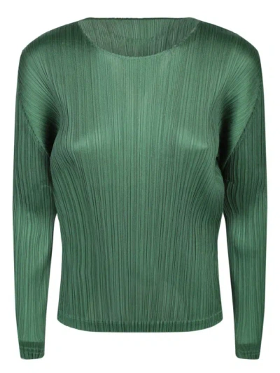 Issey Miyake Pleated T-shirt In Green